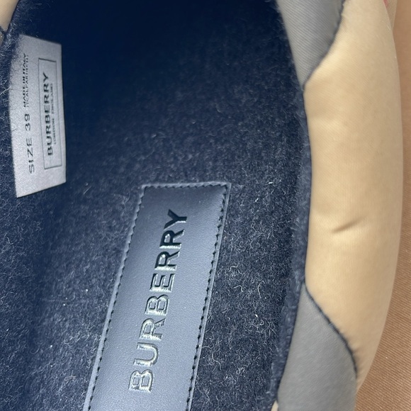 Burberry archive beige size 39 brand new inbox slip on - Picture 12 of 14